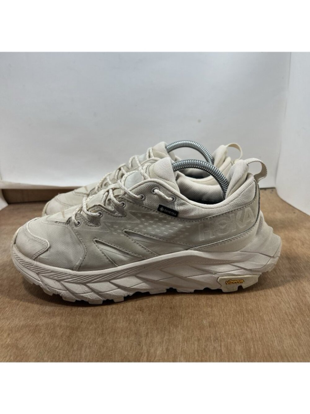 Hoka One One Anacapa Low GTX Gore-Tex Vibram Women's Size 9